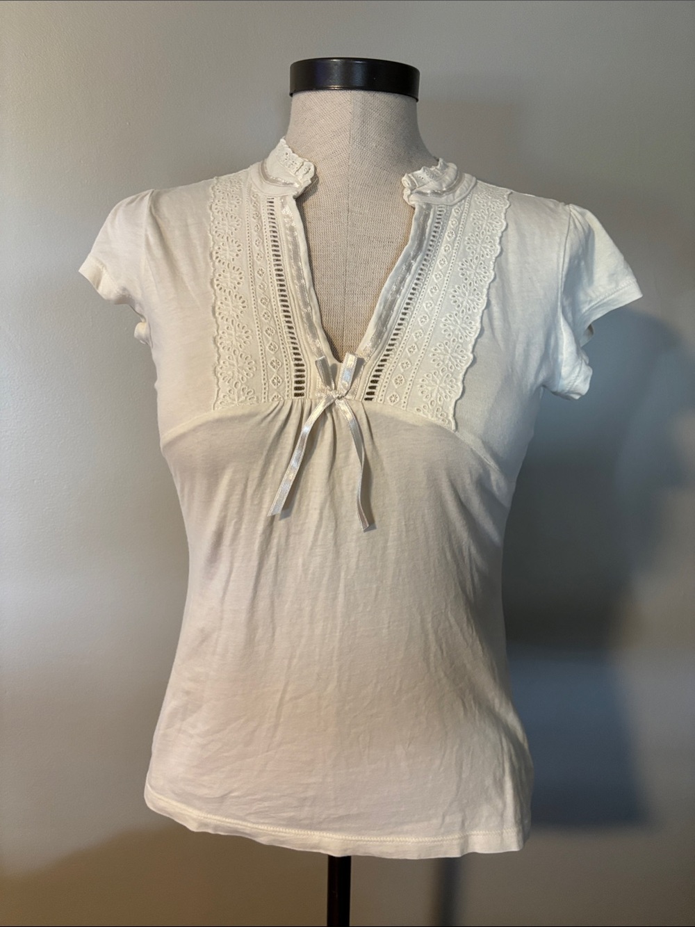 H&M Cream Lace-Trim Short Sleeve Camisole